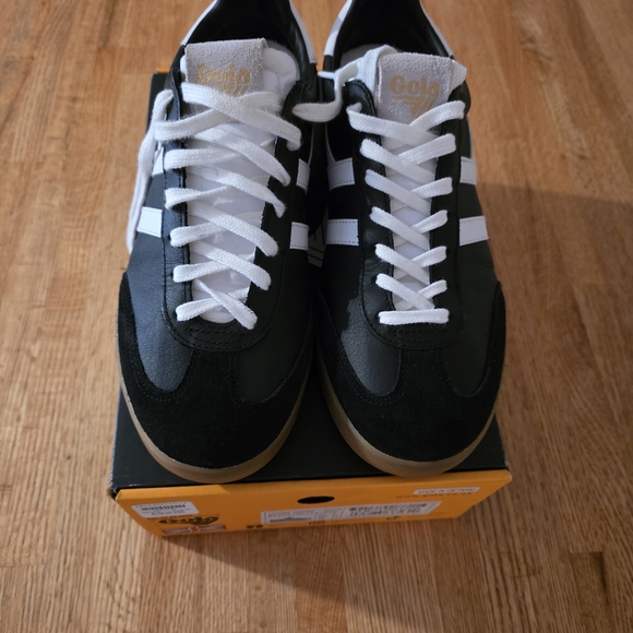 Gola Womens Black and White Sneakers - Picture 5 of 7
